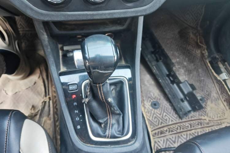 Used Baojun 360 2019 1.5L CVT Elite Version China VI Gear Lever