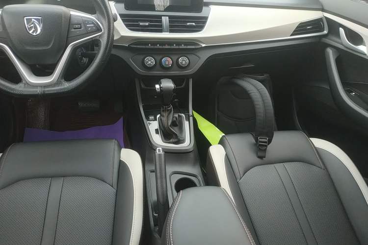 Used Baojun 360 2019 1.5L CVT Elite Version China VI Gear Lever