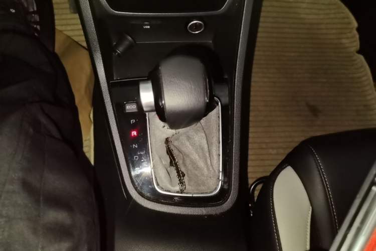 Used Baojun 360 2019 1.5L CVT Elite Version China VI Gear Lever