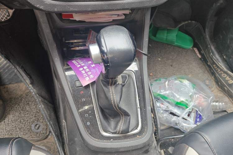 Used Baojun 360 2019 1.5L CVT Elite Version China VI Gear Lever