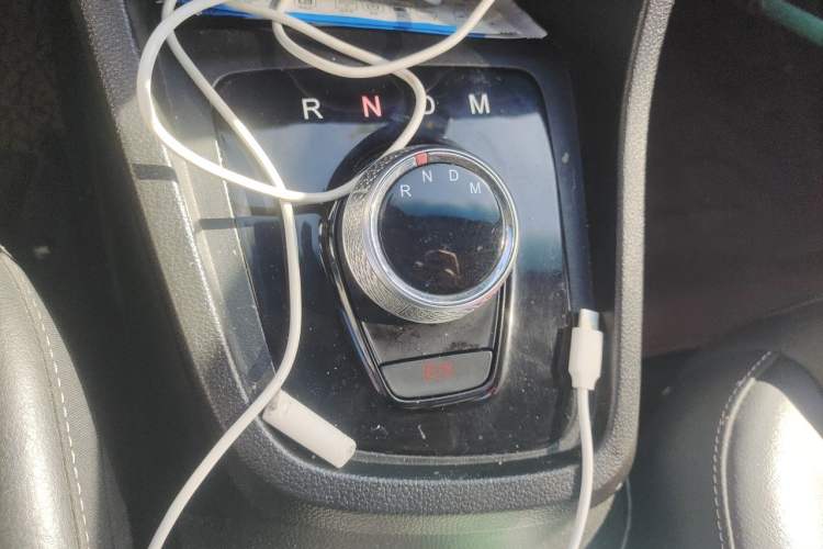 Used Baojun 360 2019 1.5L Automatic Elite Version China VI Gear Lever