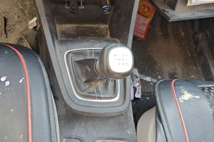 Used Baojun 360 2019 1.5L Manual Elite Version China VI Gear Lever