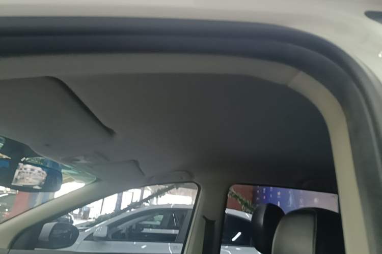 Used Baojun 360 2019 1.5L CVT Elite Version China VI Headliner