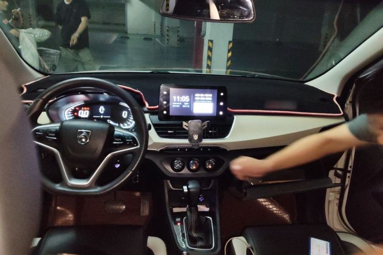 Used Baojun 360 2019 1.5L CVT Elite Version China VI Headliner