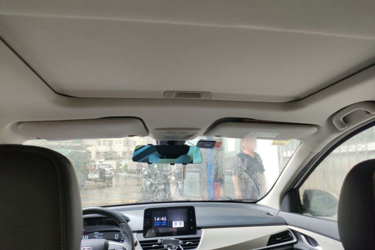 Used Baojun 360 2019 1.5L CVT Luxury Model China VI Emission Standard Headliner