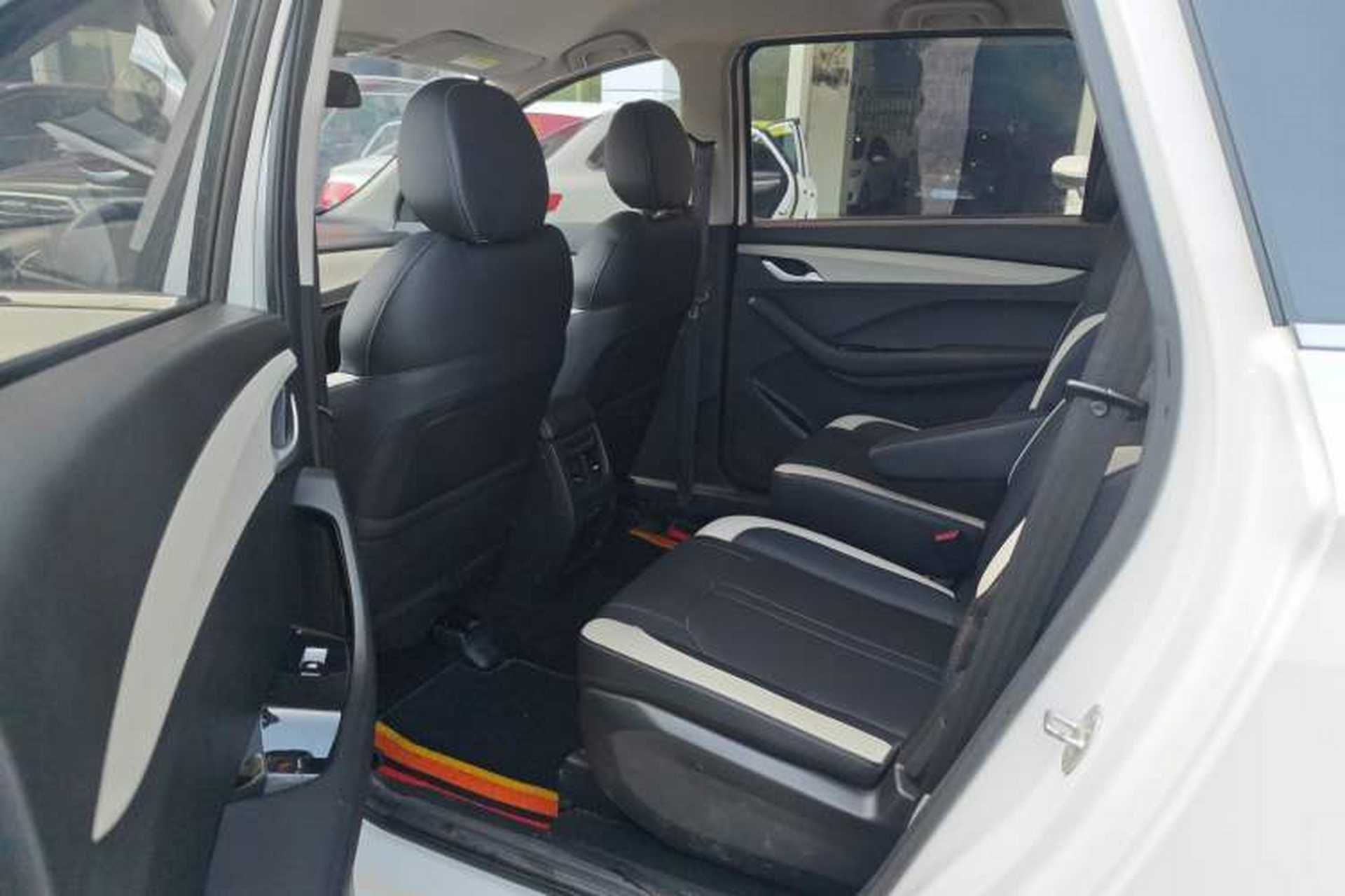 Used Baojun 360 2019 1.5L CVT Elite Version China VI Interior 2