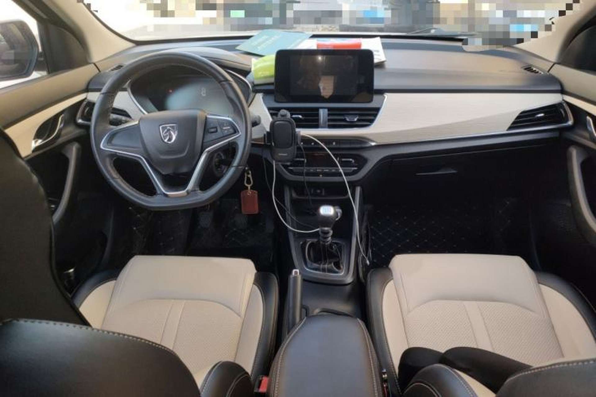 Used Baojun 360 2019 1.5L Manual Luxury Version China VI Interior 2