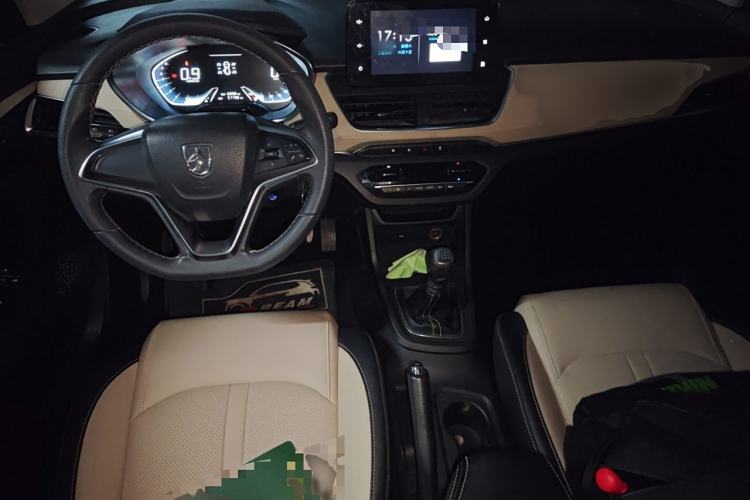 Used Baojun 360 2019 1.5L Manual Luxury Version China VI Interior 2
