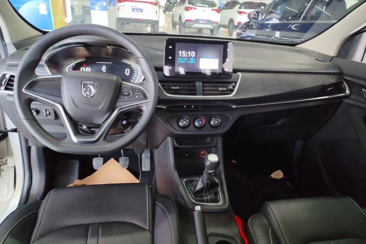 Used Baojun 360 2019 1.5L Manual Elite Version China VI Interior 2