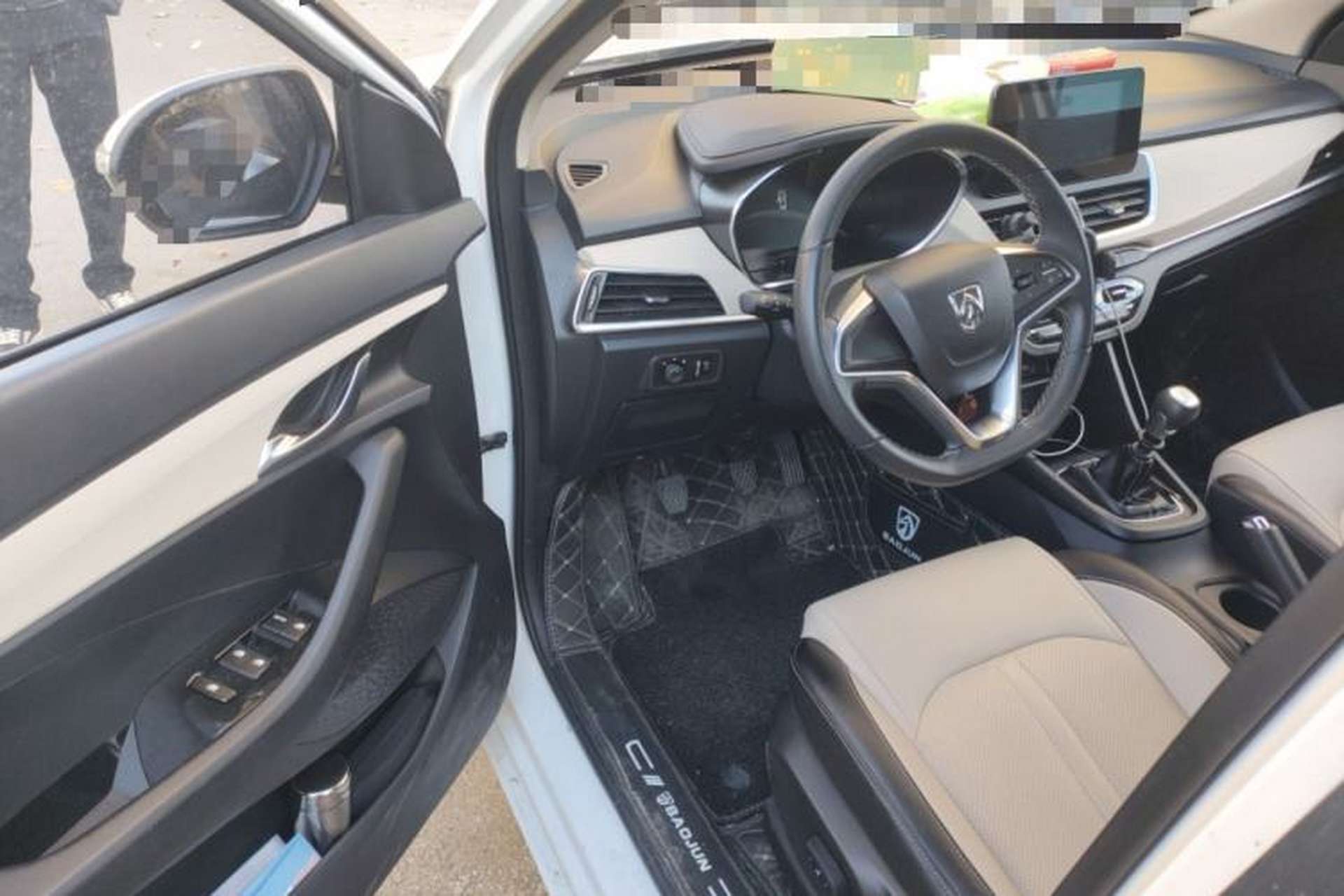 Used Baojun 360 2019 1.5L Manual Luxury Version China VI Interior 3