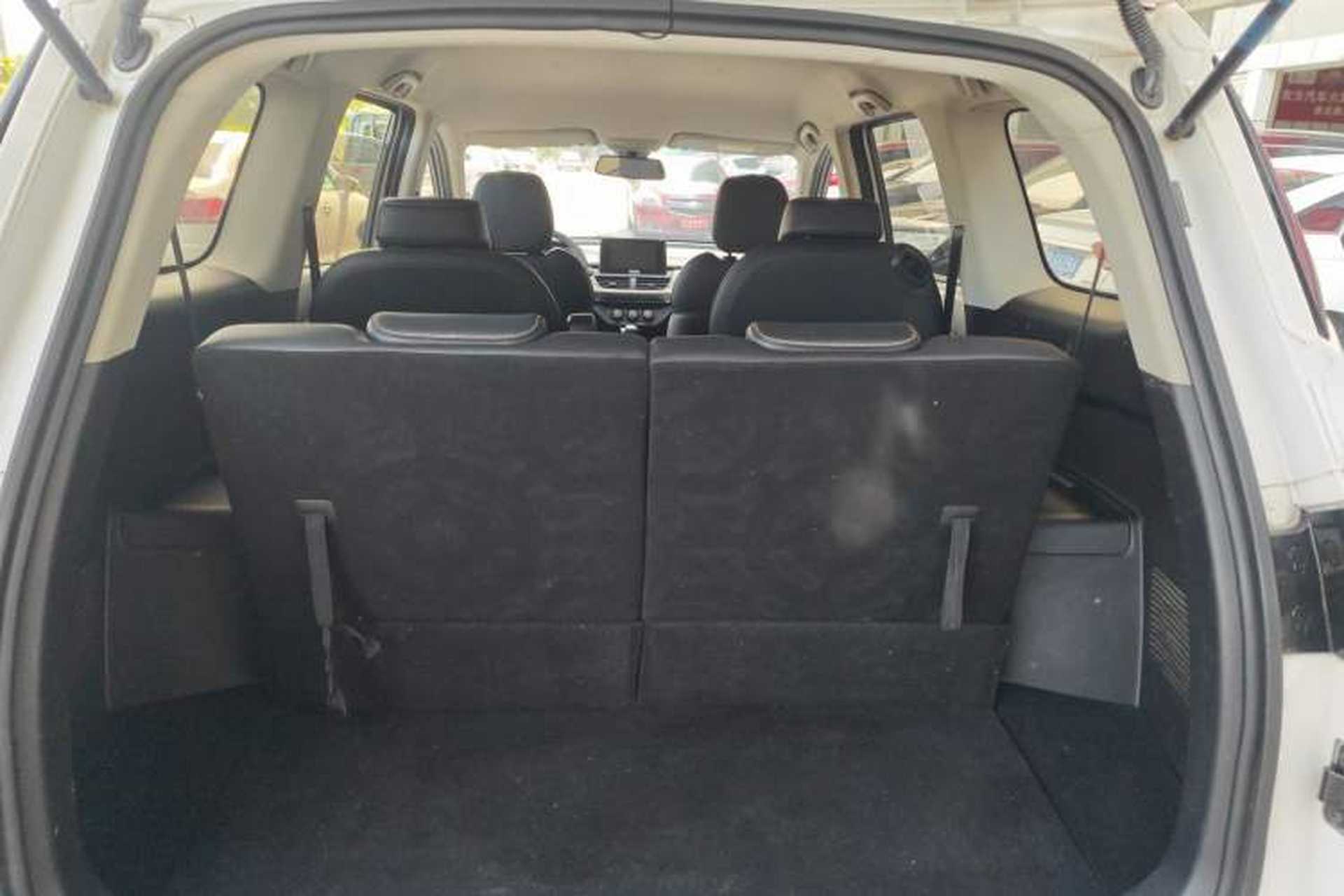 Used Baojun 360 2019 1.5L CVT Elite Version China VI Interior 4