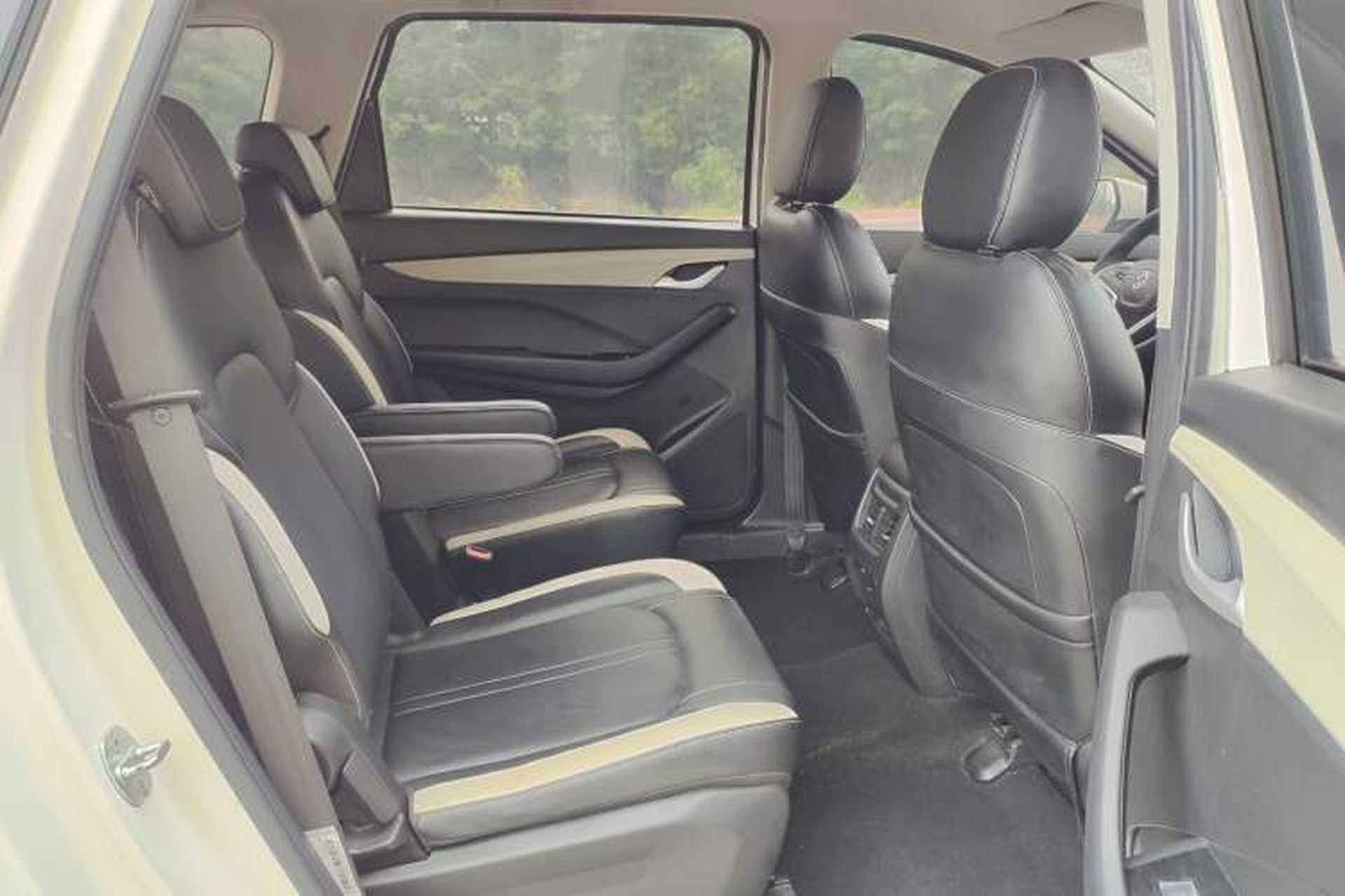 Used Baojun 360 2019 1.5L CVT Elite Version China VI Interior 5