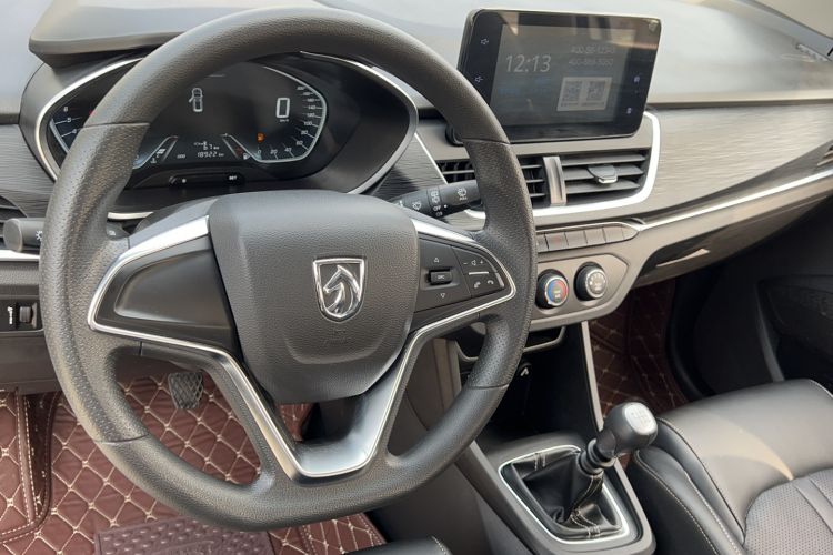 Used Baojun 360 2019 1.5L Manual Elite Version China VI Interior 5