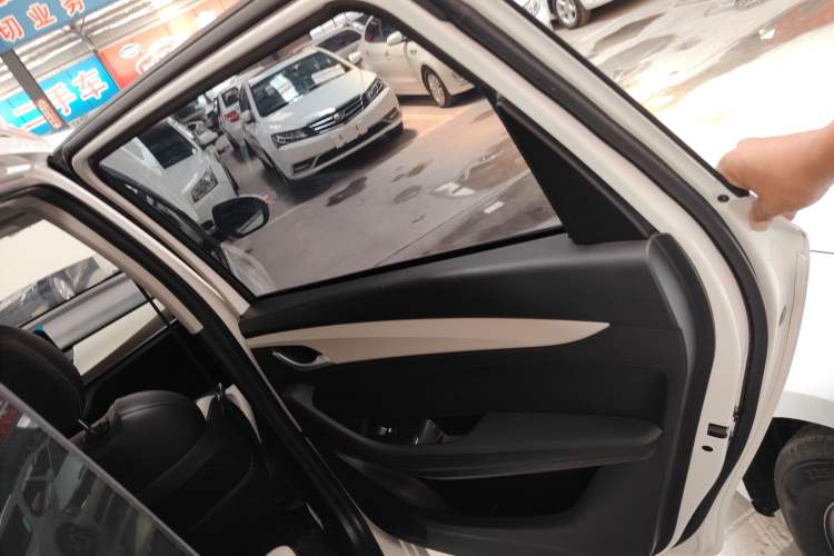 Used Baojun 360 2019 1.5L CVT Elite Version China VI Interior 6