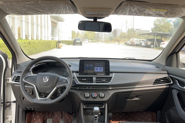 Used Baojun 360 2019 1.5L Manual Elite Version China VI Interior 8
