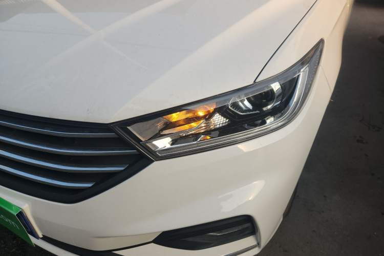 Used Baojun 360 2019 1.5L Automatic Elite Version China VI Left Front Headlight