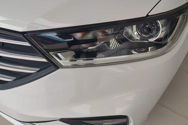 Used Baojun 360 2019 1.5L Manual Elite Version China VI Left Front Headlight