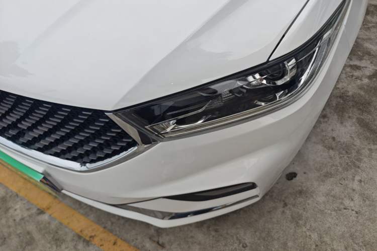 Used Baojun 360 2019 1.5L CVT Elite Version China VI Left Front Headlight