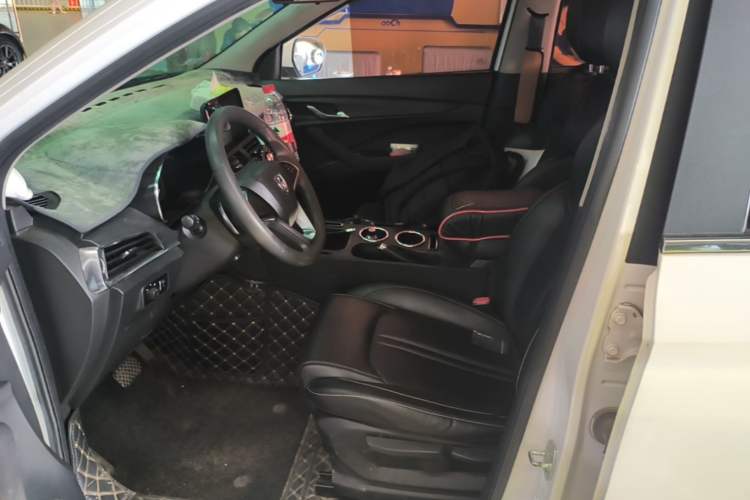 Used Baojun 360 2019 1.5L Automatic Elite Version China VI Left Front Seat