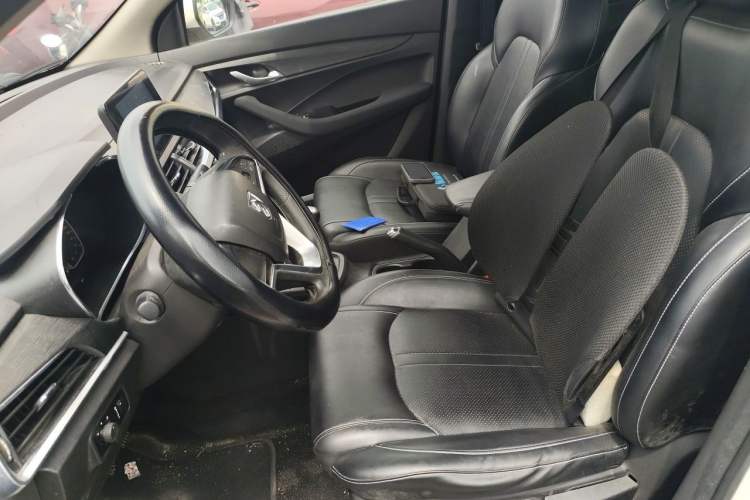 Used Baojun 360 2019 1.5L Manual Elite Version China VI Left Front Seat
