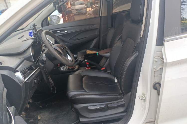 Used Baojun 360 2019 1.5L Manual Elite Version China VI Left Front Seat