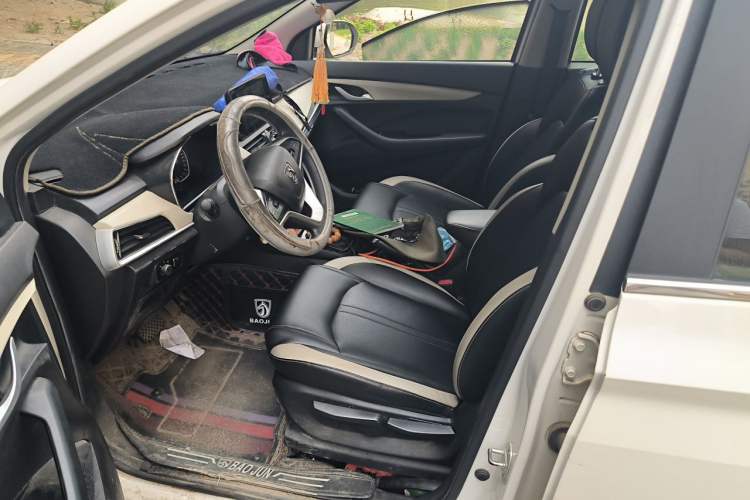 Used Baojun 360 2019 1.5L CVT Elite Version China VI Left Front Seat