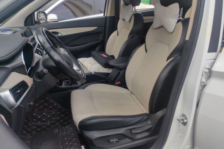 Used Baojun 360 2019 1.5L Manual Luxury Version China VI Left Front Seat