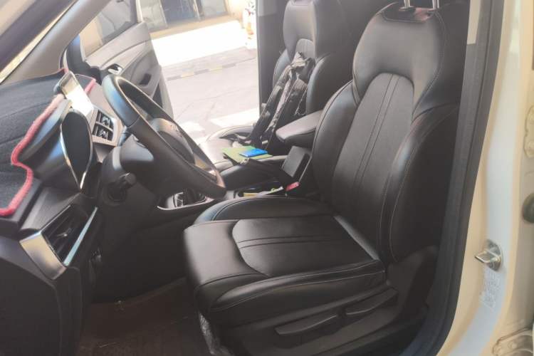 Used Baojun 360 2019 1.5L Manual Elite Version China VI Left Front Seat