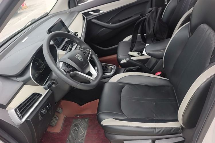 Used Baojun 360 2019 1.5L CVT Elite Version China VI Left Front Seat
