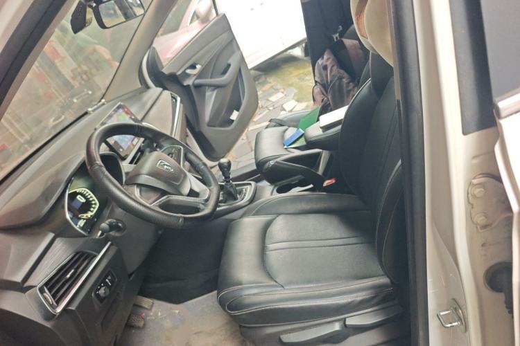 Used Baojun 360 2019 1.5L Manual Elite Version China VI Left Front Seat