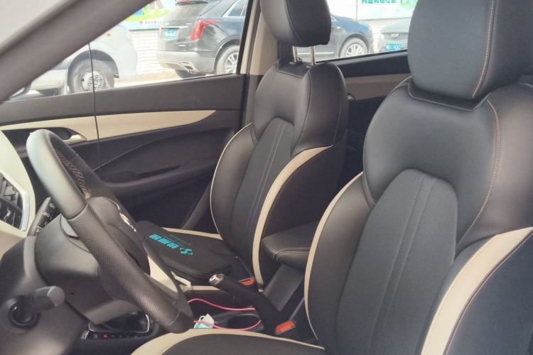 Used Baojun 360 2019 1.5L CVT Luxury Model China VI Emission Standard Left Front Seat
