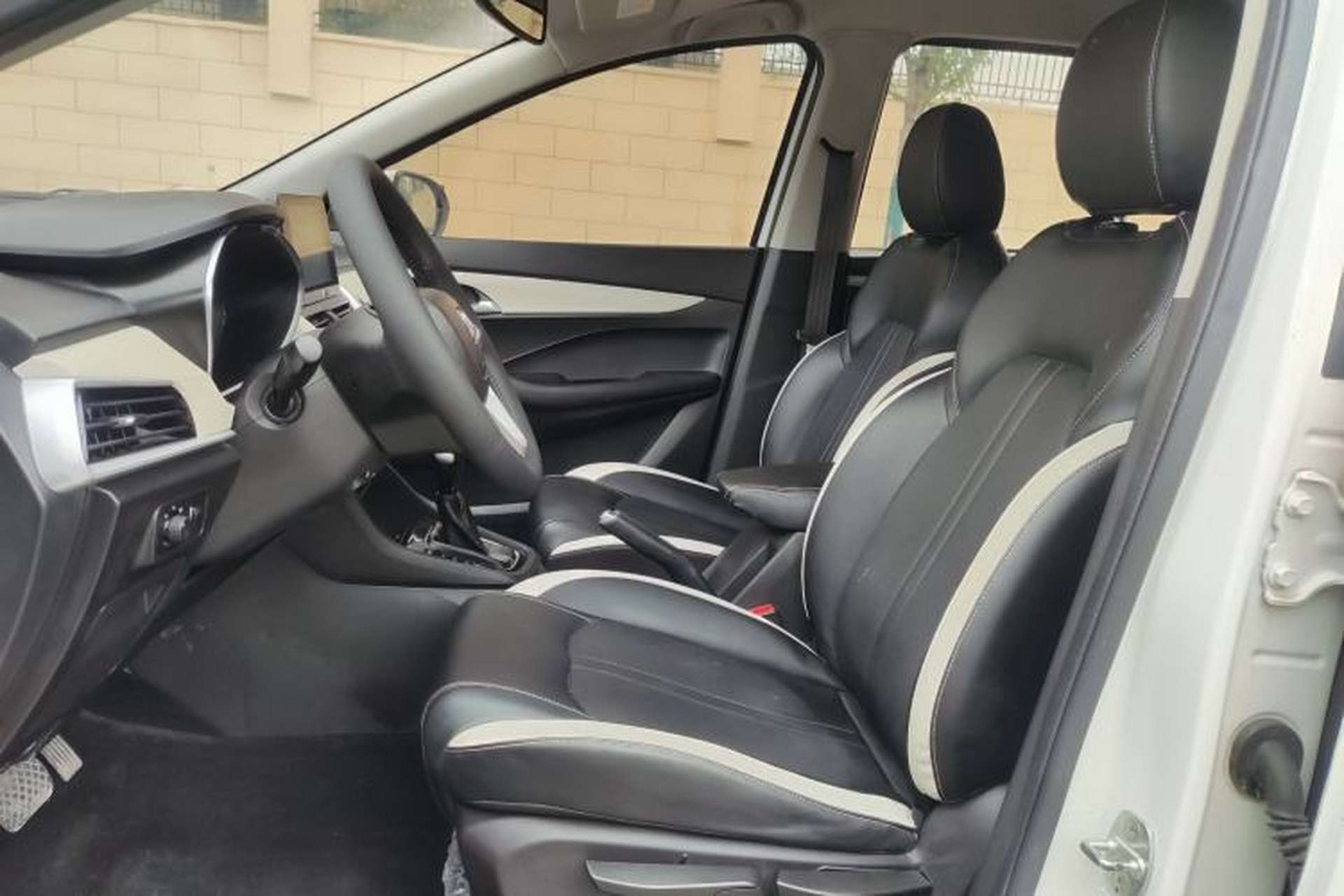 Used Baojun 360 2019 1.5L CVT Elite Version China VI Left Front Seat