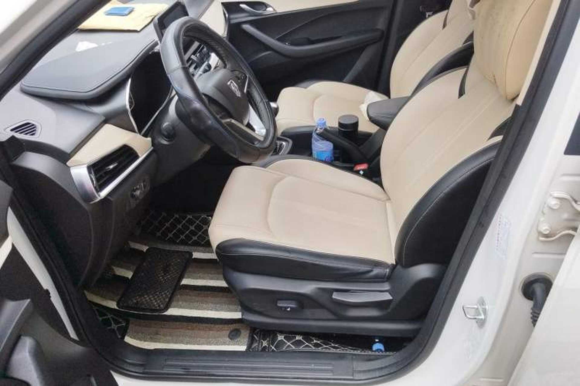 Used Baojun 360 2019 Revised Version 1.5L Manual Luxury Edition China VI Left Front Seat
