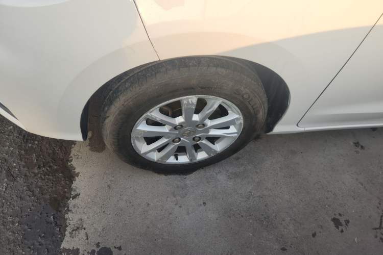 Used Baojun 360 2019 1.5L Automatic Elite Version China VI Left Front Wheel Hub