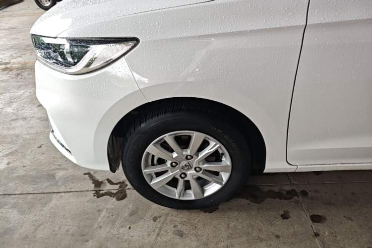Used Baojun 360 2019 1.5L Automatic Elite Version China VI Left Front Wheel Hub