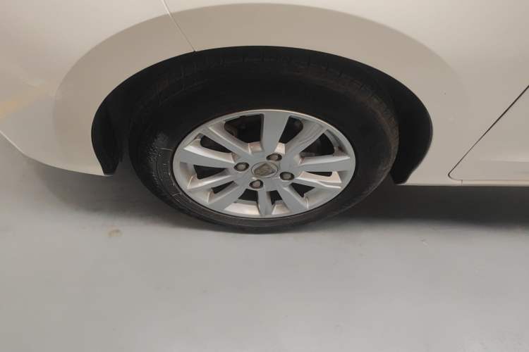 Used Baojun 360 2019 1.5L CVT Elite Version China VI Left Front Wheel Hub