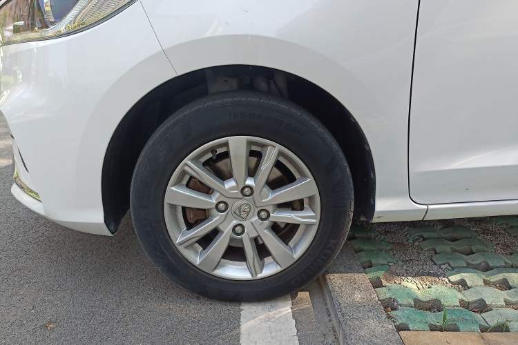 Used Baojun 360 2019 1.5L Manual Elite Version China VI Left Front Wheel Hub