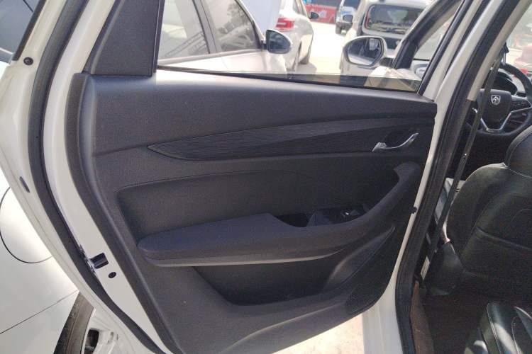 Used Baojun 360 2019 1.5L Manual Elite Version China VI Left Rear Door Interior