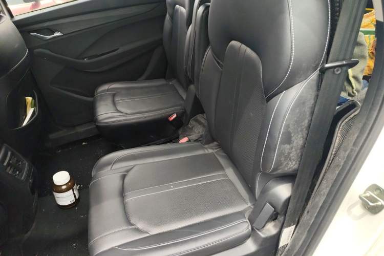 Used Baojun 360 2019 1.5L Manual Elite Version China VI Left Rear Seat