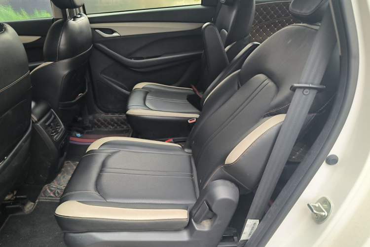 Used Baojun 360 2019 1.5L CVT Elite Version China VI Left Rear Seat