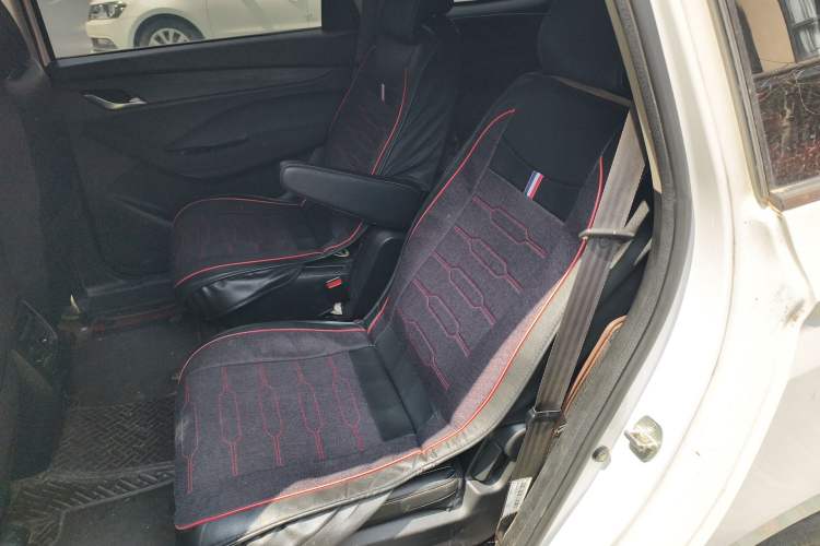 Used Baojun 360 2019 1.5L Manual Elite Version China VI Left Rear Seat
