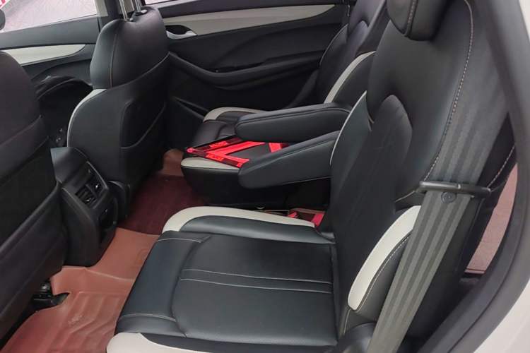 Used Baojun 360 2019 1.5L CVT Elite Version China VI Left Rear Seat