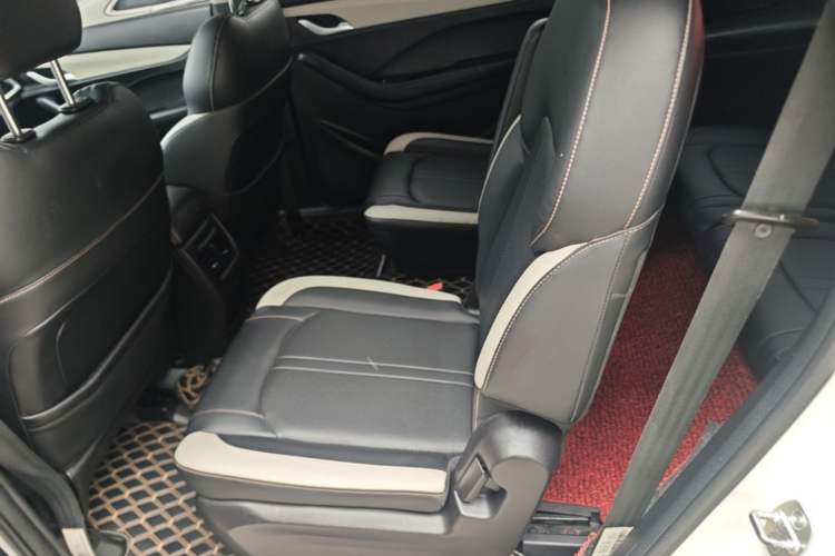 Used Baojun 360 2019 1.5L CVT Elite Version China VI Left Rear Seat