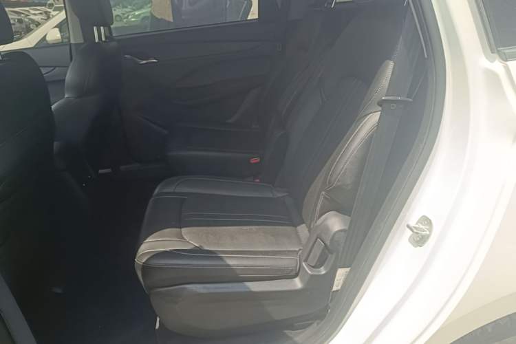 Used Baojun 360 2019 1.5L Manual Elite Version China VI Left Rear Seat