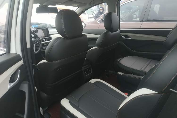 Used Baojun 360 2019 1.5L CVT Elite Version China VI Left Rear Seat