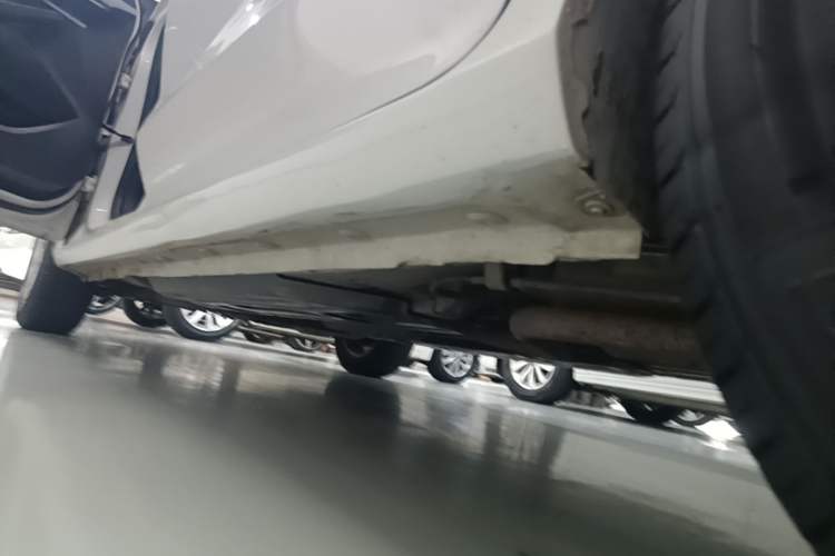 Used Baojun 360 2019 1.5L CVT Elite Version China VI Left Side Sill