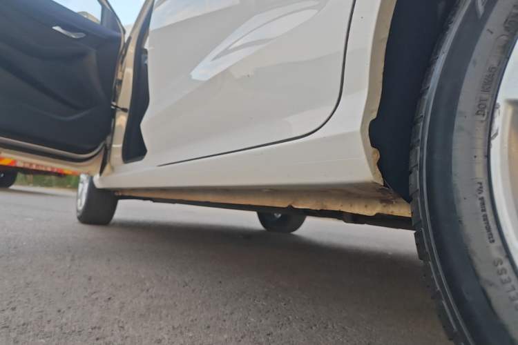 Used Baojun 360 2019 1.5L Manual Elite Version China VI Left Side Sill