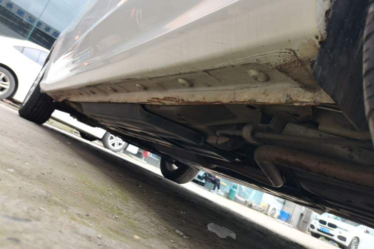 Used Baojun 360 2019 1.5L CVT Elite Version China VI Left Side Sill
