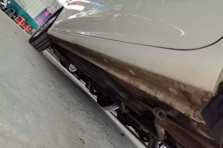 Used Baojun 360 2019 1.5L CVT Elite Version China VI Left Side Sill