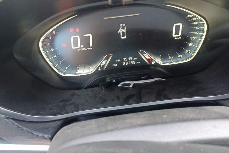 Used Baojun 360 2019 1.5L Manual Elite Version China VI Odometer Close Up